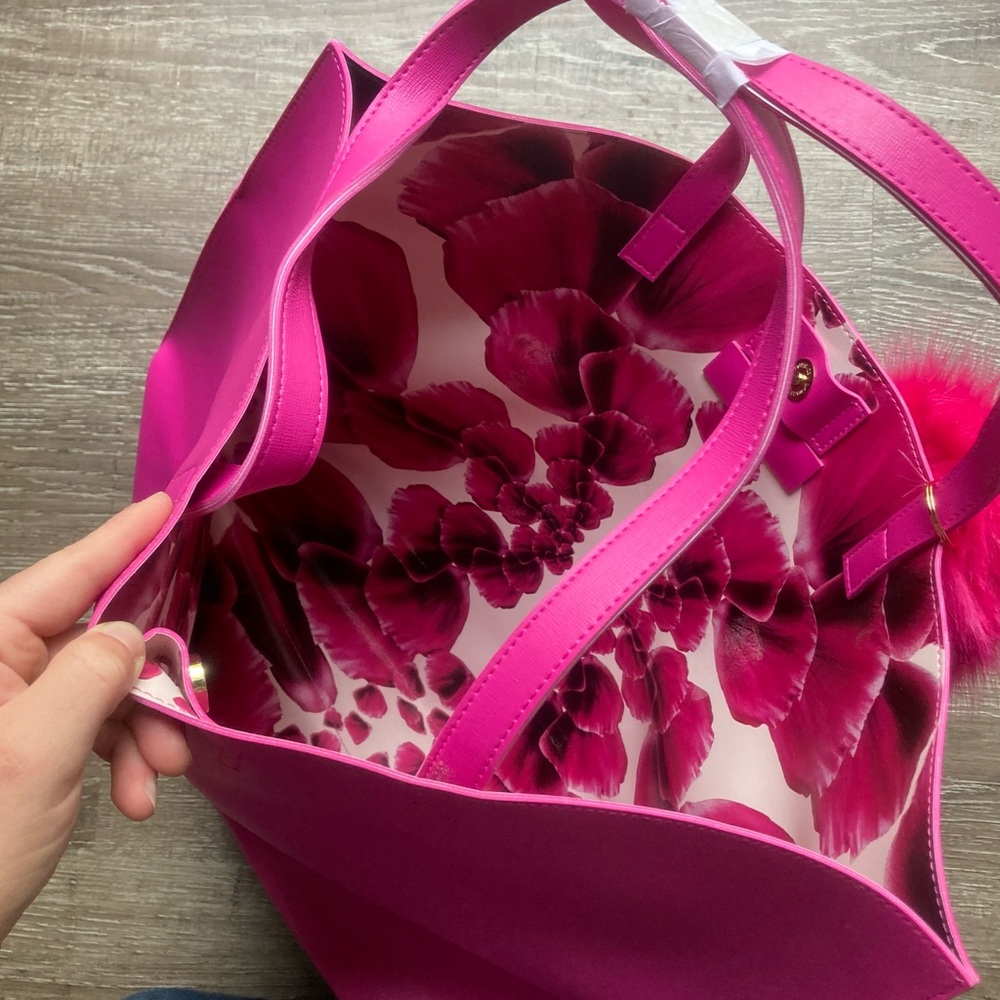 Vince Camuto Hot Pink Tote Bag - Picture 4 of 5
